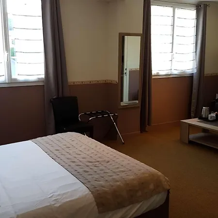 Отель Western Ile De France & 4*