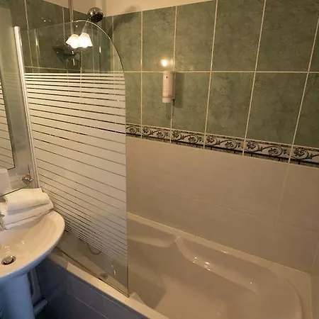 Western Ile De France & Hotel 4*