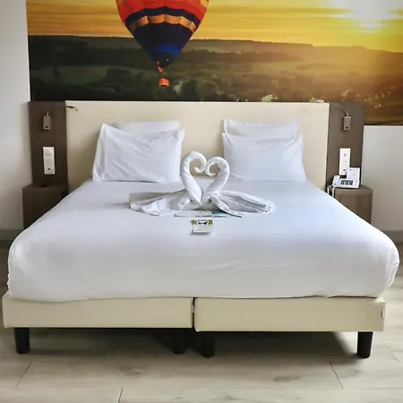 Western Restaurant Ile De France 4*