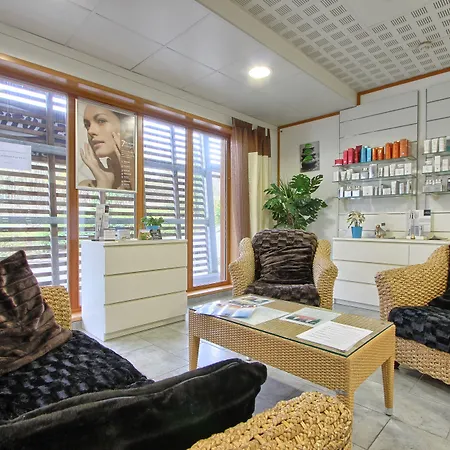 Western Restaurant Ile De France Hotel 4*