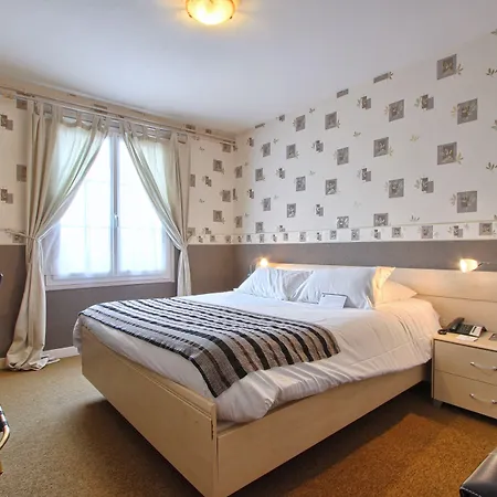 Western Restaurant Ile De France Szálloda