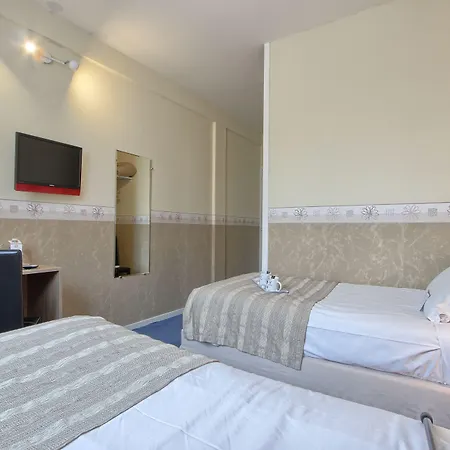 Hotel Western Restaurant Ile De France 4*