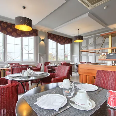 Western Restaurant Ile De France Hotel 4*