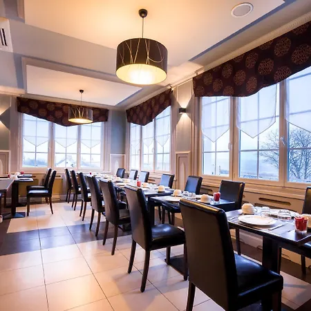 Western Restaurant Ile De France Hotel 4*