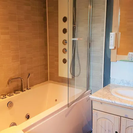 Western Restaurant Ile De France 4* Château-Thierry