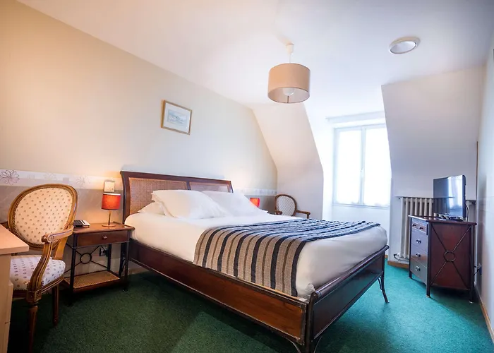 Western Ile De France 4*