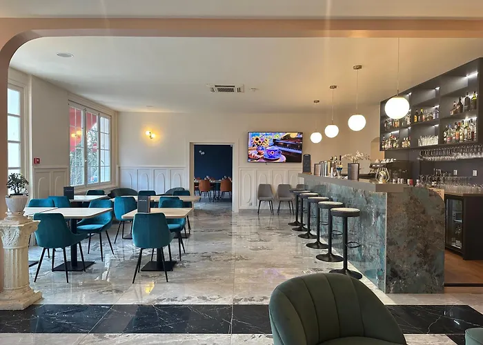 Western Restaurant Ile De France 4* Château-Thierry