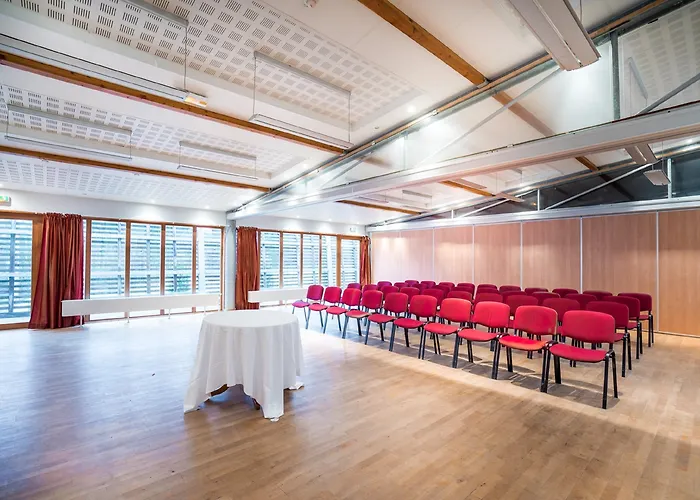 Western Ile De France Hotel 4*